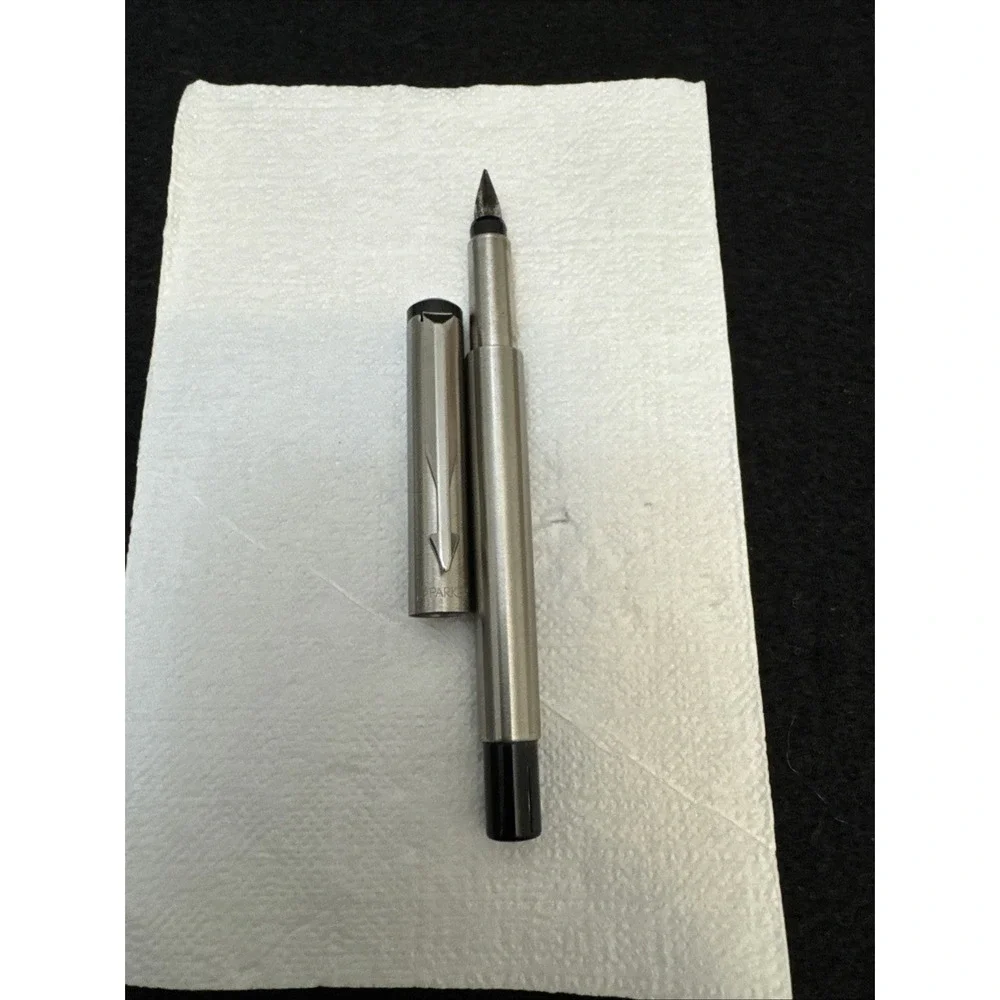 Parker Vector Stainless Steel Medium Nib Fountain pen Made In UK N III